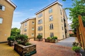 38, St Stephens Court, Silver Street, Stansted CM24 8GA