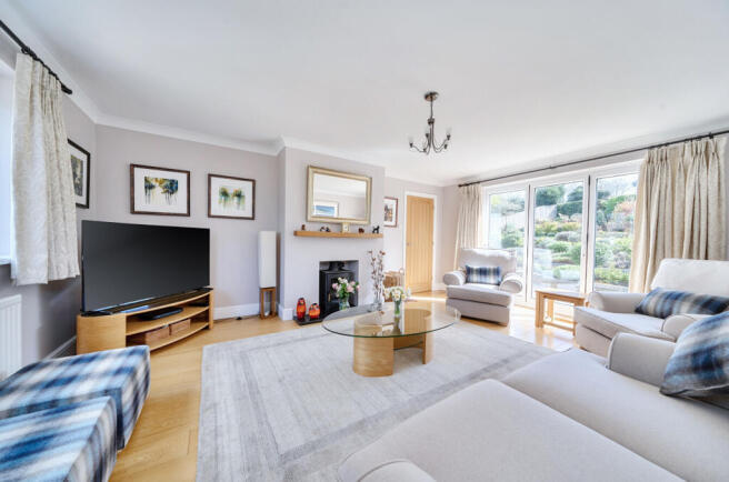 1437027-3-69c5744...