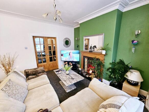 c04588e6-75fb-4243-ba00-1cb4f9f7474f