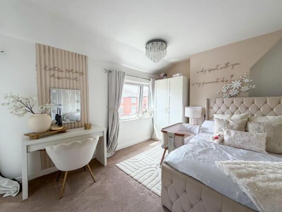 2 bed Semi-Detached for sale Image 4