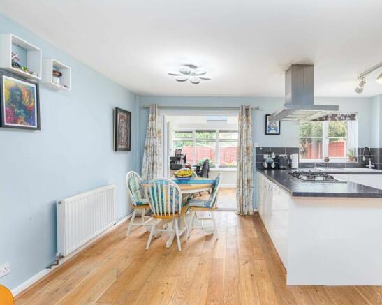 32031_c89223c9-8a43-4b3d-87bb-ce2bbaa576e8_IMG_01_