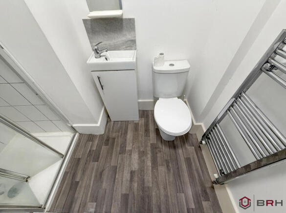 5 bed Terraced for sale Image 9