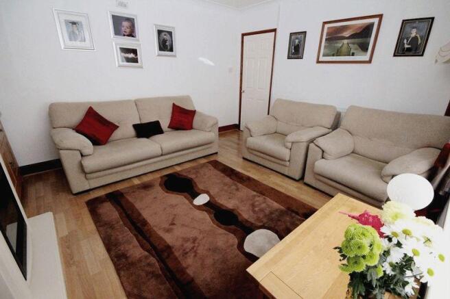 Lounge 2