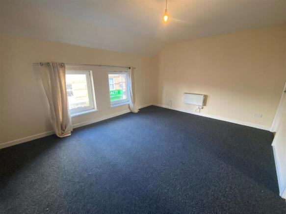 19 Vere Street - studio living bedroom space.jpg