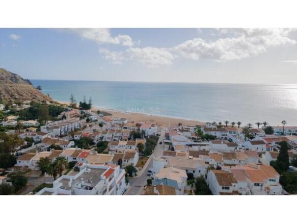 Apartment with Patio 200 m from Praia da Luz, Lagos