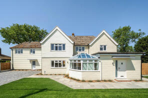 98, Harwich Road, Clacton-on-sea CO16 9NJ
