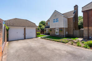 28, Trimaran Road, Warsash, Southampton SO31 9BG