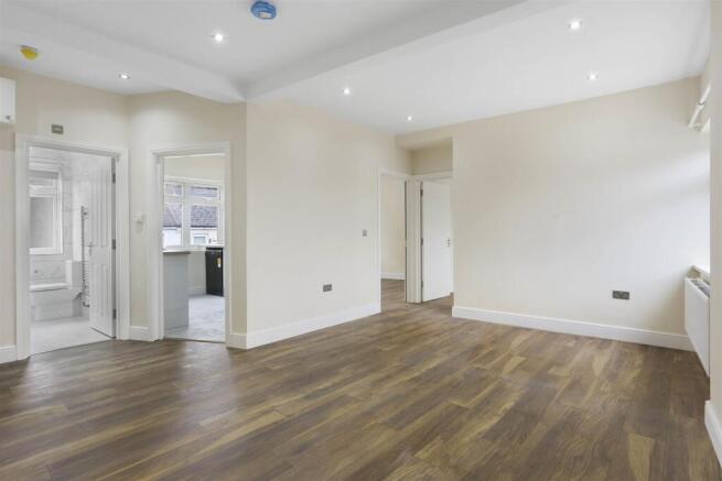 1312942411  - 17.jpg