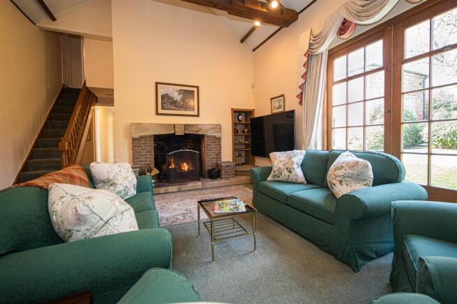 4 bed Cottage to rent Image 5