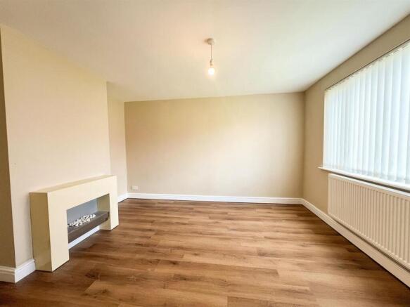 LIVING ROOM.jpeg
