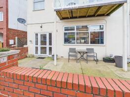 Apartment 8, 14 16 Marine Court, Summerfield Road, Bridlington YO15 3LF