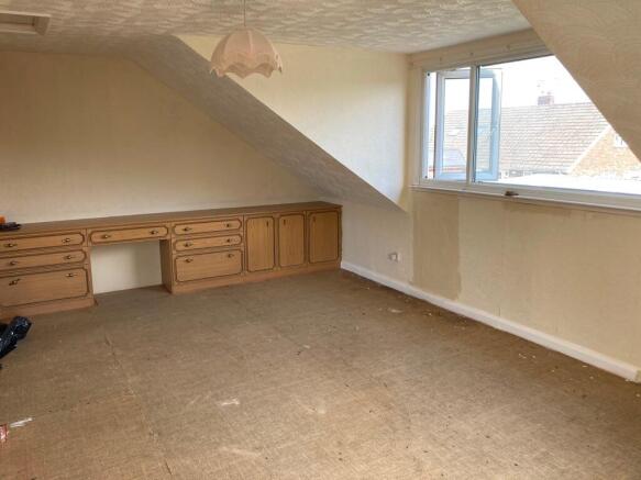 3 bed Semi-Detached for sale Image 8