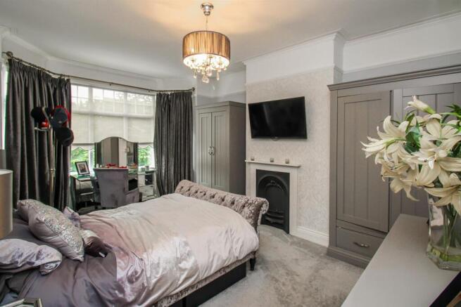 3 bed Semi-Detached for sale Image 11