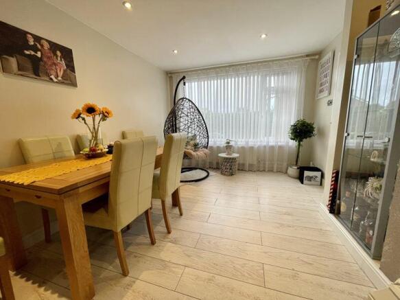 Lounge/Diner