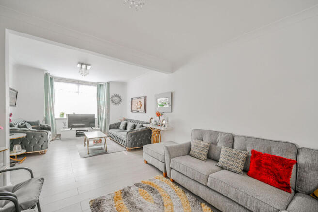 Burnham Road, Chingford, London, E4 photo 4