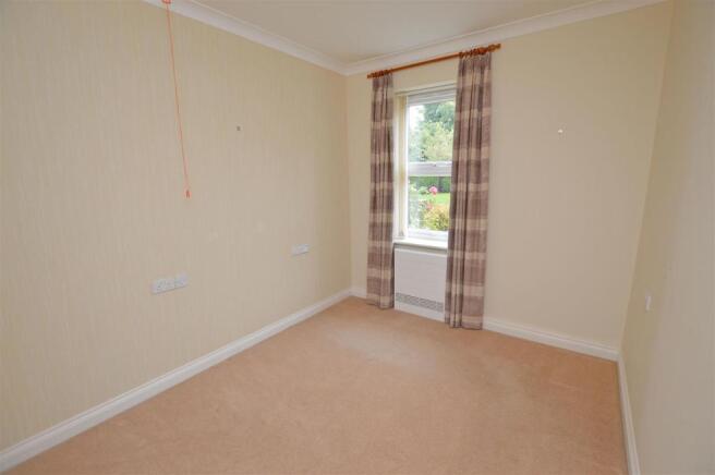 Bedroom 2.jpg