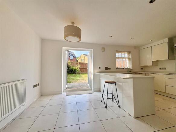 5 st davids diding kitchen.jpg