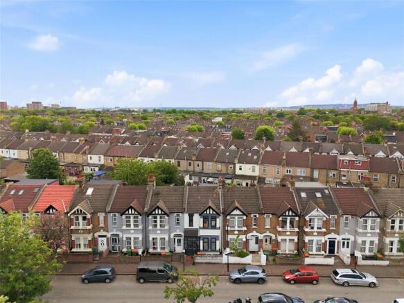 Southend Road, East Ham, London photo 4