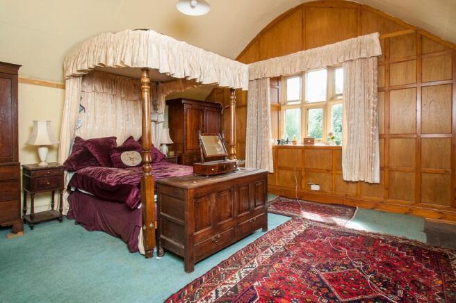 Bedroom1_1.jpg