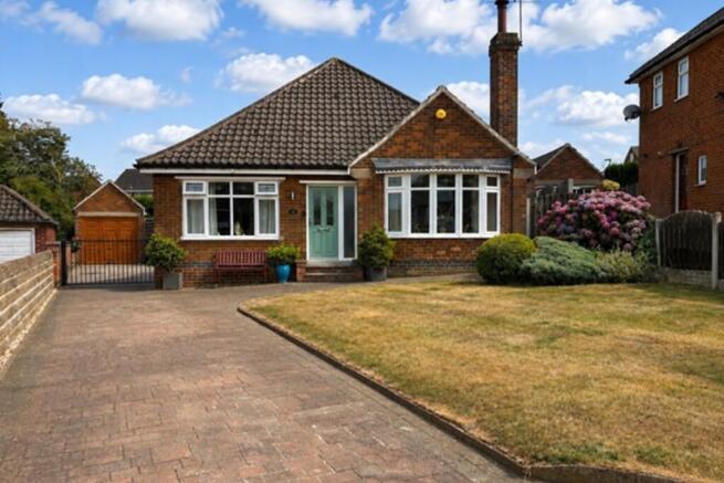 3 bed Bungalow for sale in sheffield