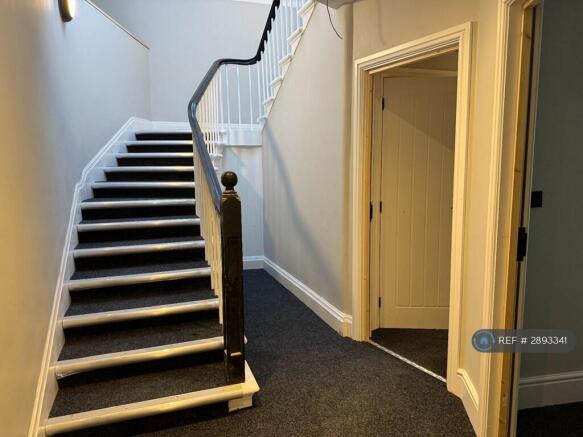 1 bed Flat to rent Image 11