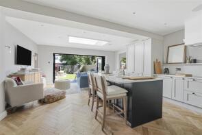 13, Meadow Close, Raynes Park SW20 9JB