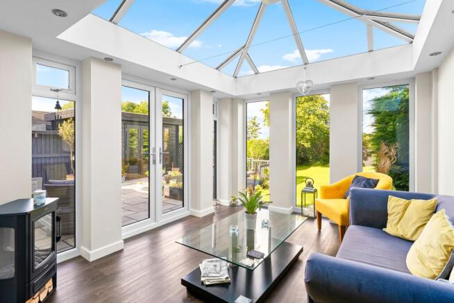 4 bed Semi-Detached for sale Image 8
