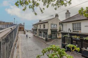 6a, High Street, Leigh-on-sea SS9 2EN