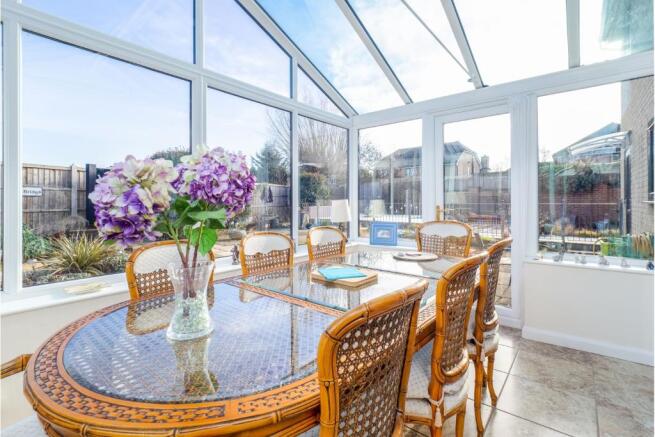 Conservatory/Dining