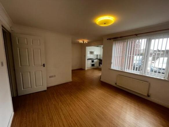 2 bed Apartment for sale Image 4
