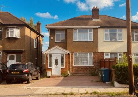 126 Uppingham Avenue, Stanmore, Middlesex, HA7 2JU