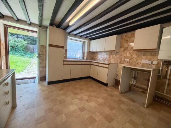 11 Valley Road, Cinderford, Gloucestershire, GL14 2NY photo 4