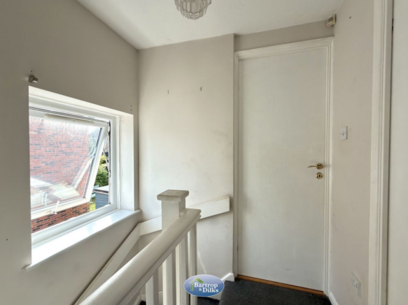 2 bed Semi-Detached for sale Image 10