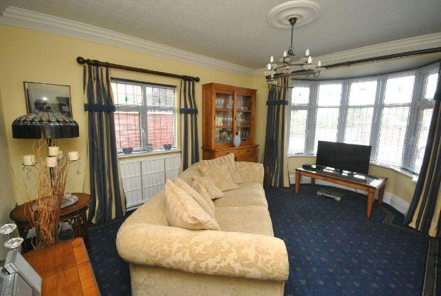 Sitting Room/Bedroom