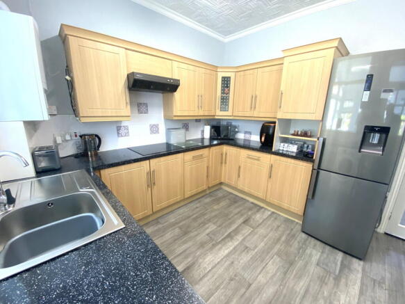 2 bed Terraced for sale Image 6
