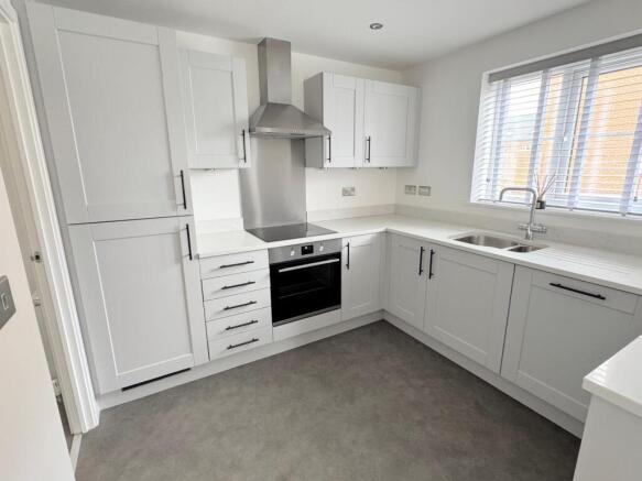 3 bed Detached for sale Image 5