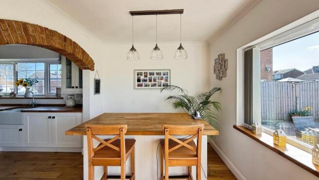 3 bed Detached for sale Image 6