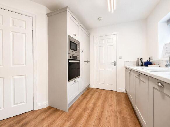 2 bed Detached for sale Image 8