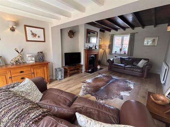 3 bed Semi-Detached for sale Image 9
