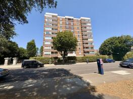30, Lingfield Court, Blount Road, Portsmouth PO1 2TB
