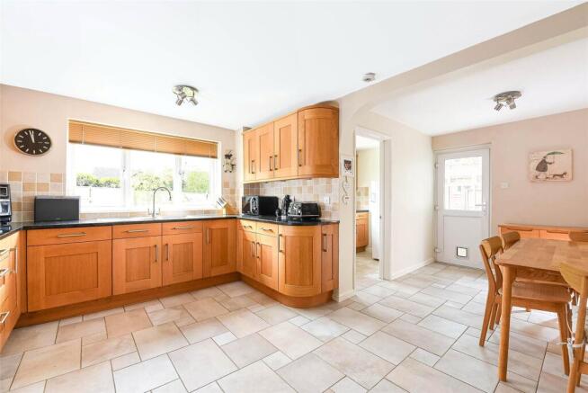 Kitchen/Breakfast