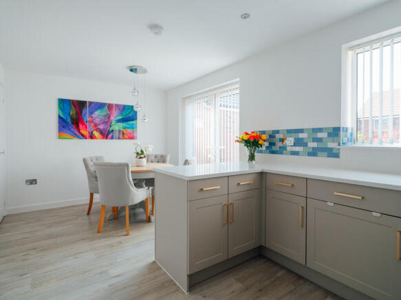 Kitchen / Dining Room