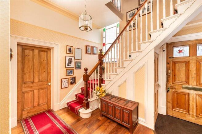 4 bed Detached for sale Image 11