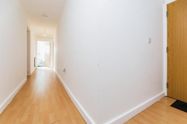 1 bed Apartment for sale Image 8