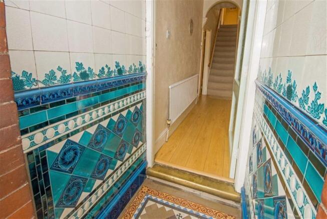 ENTRANCE PORCH