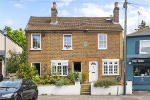 2, Rosa Cottages, Heronsgate Road, Rickmansworth WD3 5BB