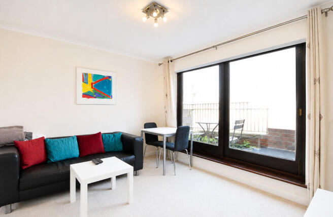 Living Room - Ang...