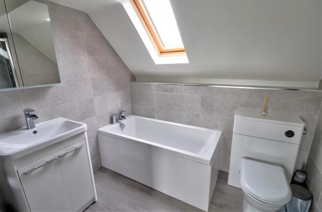 Master En-Suite