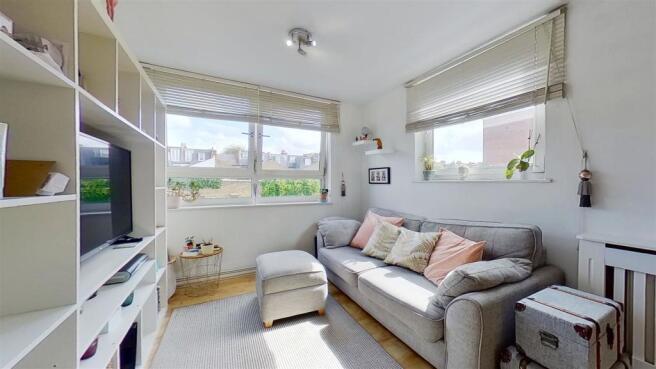 Kingham-Close-Earlsfield-SW18-08302022_163052.jpg