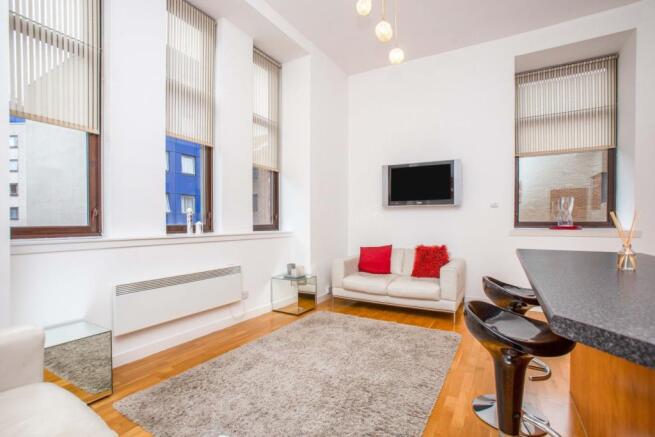 Lounge / Kitchen